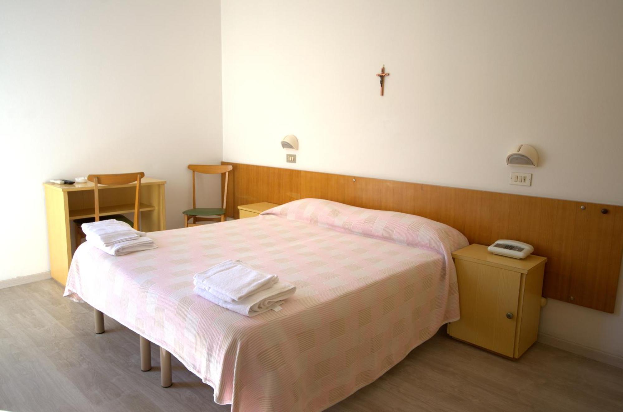 Hotel Villa Alberta B&B تْشيزيناتيكو الغرفة الصورة