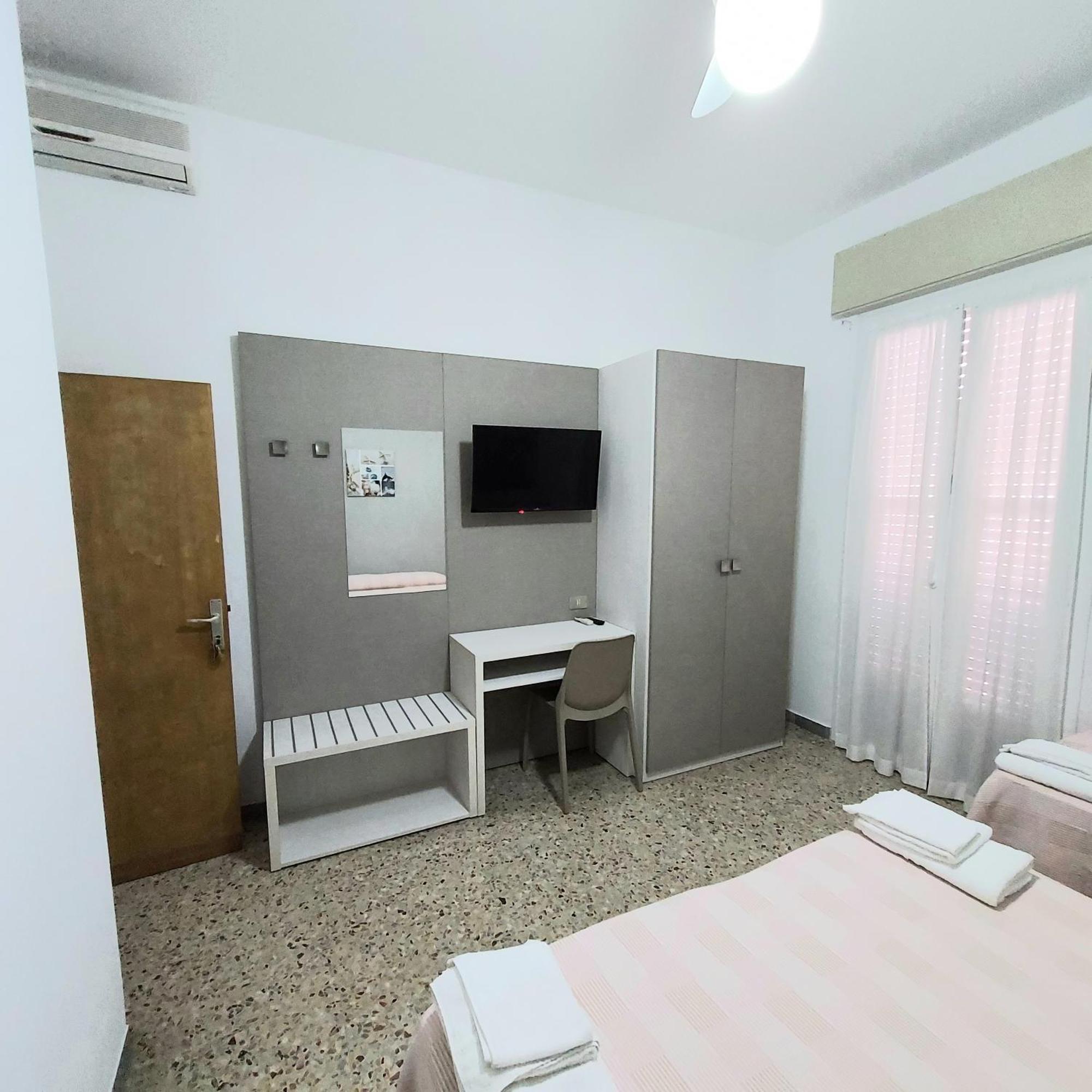 Hotel Villa Alberta B&B تْشيزيناتيكو الغرفة الصورة